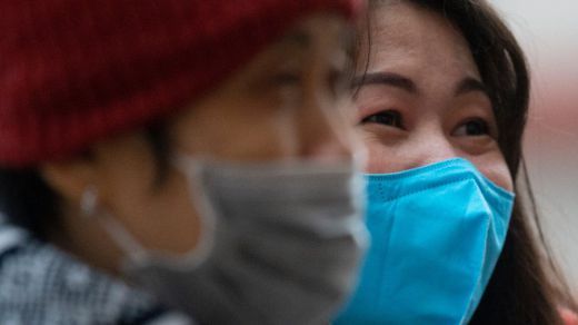 China ya cifra en 213 los fallecidos por la epidemia del coronavirus y Reino Unido confirma 2 casos