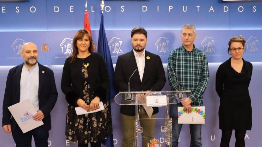 Los soberanistas unen sus voces para proclamar: 'No tenemos Rey'