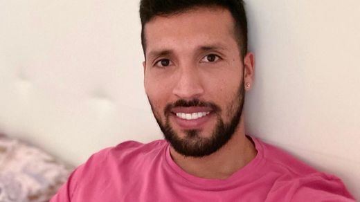 El coronavirus llega a la Liga: los futbolistas del Valencia Garay, Mangala y Gayá, contagiados
