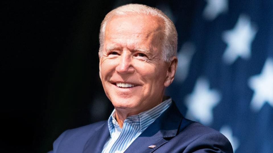 Joe Biden reina en unas primarias demócratas que desafían el coronavirus: gana Arizona, Florida e Illinois
