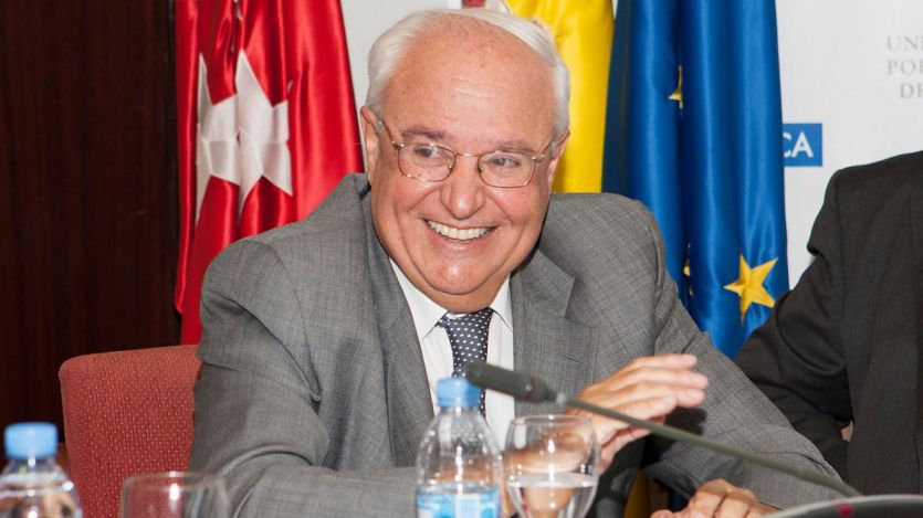 Luis Ramón Núñez Rivas. Director ETSI Navales durante la firma del Catedra UPM-PYMAR