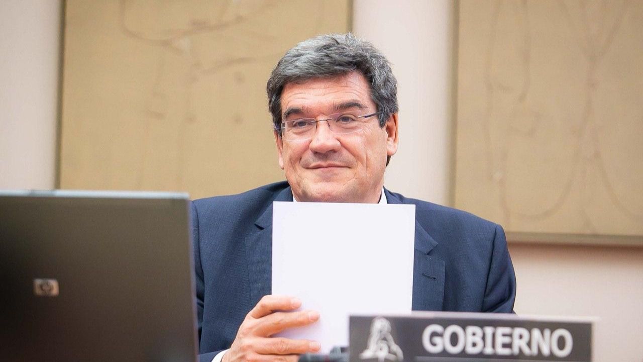 Moncloa descarta la renta de emergencia de Iglesias y espera aprobar en "pocos meses" el ingreso mínimo vital