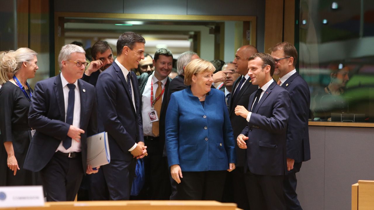 Sánchez propondrá a Merkel un plan de reconstrucción europeo de hasta 1,5 billones a fondo perdido
