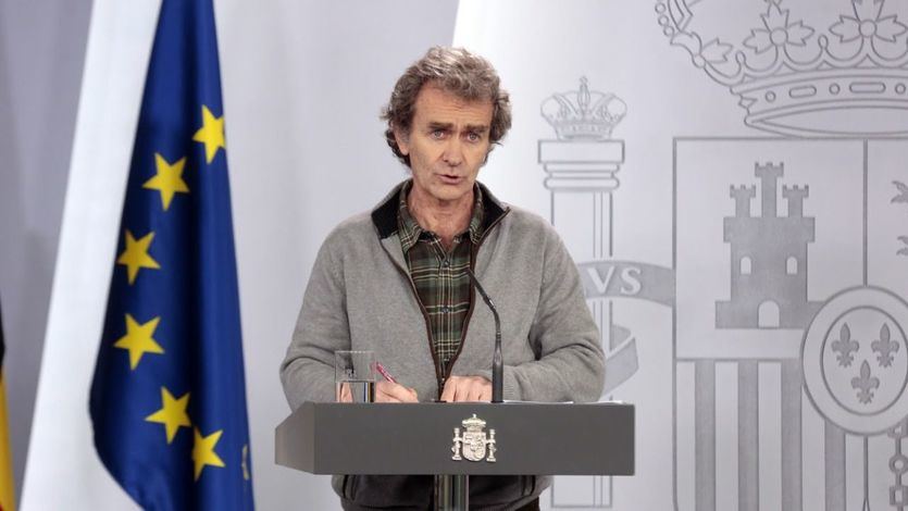 Sanidad admite que el debate de las mascarillas no está cerrado, pero por ahora prefiere hacer sólo una fuerte recomendación de uso