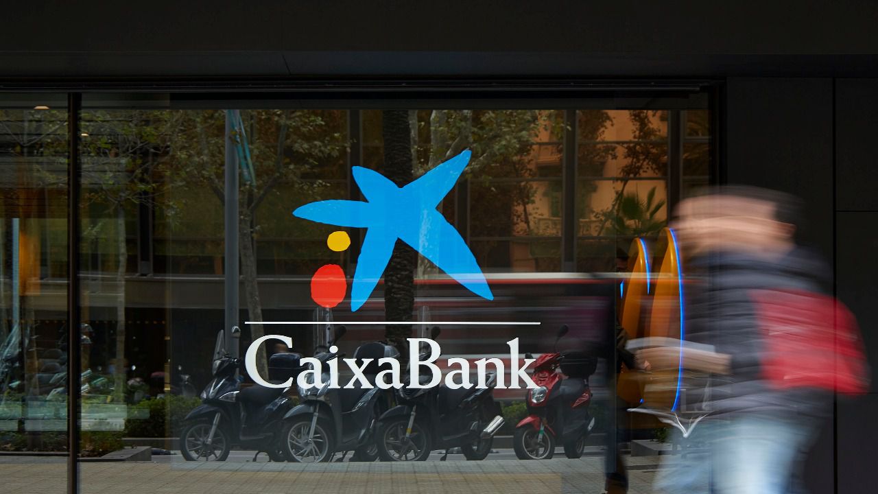CaixaBank gana 90 millones en el primer trimestre tras provisionar 400 millones por la COVID-19