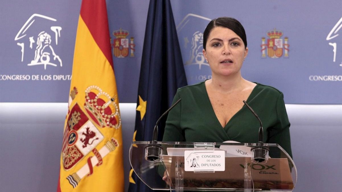 Macarena Olona (Vox) presume de un currículum inflado como especialista anticorrupción