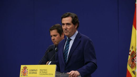 La CEOE abandona la mesa de diálogo tras el acuerdo del PSOE y Bildu sobre la reforma laboral