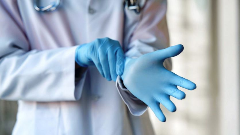 España registra 154 nuevos contagios y Sanidad suma 2 fallecidos a la cifra total