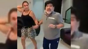 Maradona bailando en un vídeo que provoca el estupor de millones de fans del fútbol