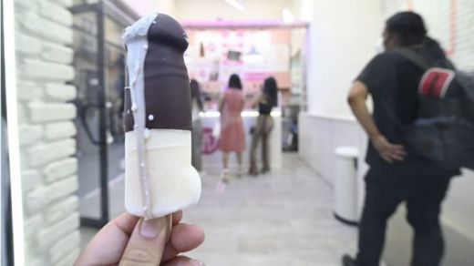 De los gofres con forma de pene a los helados: llegan los 'pollolos'