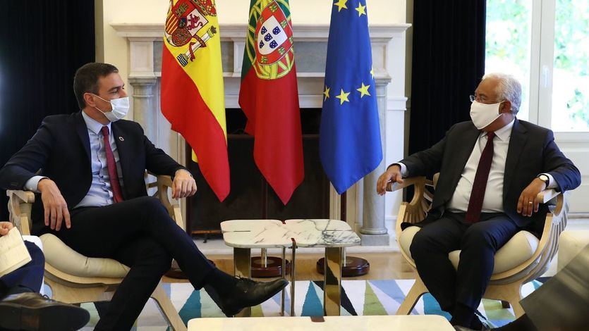 Sánchez y Costa esperan que no haya 'nuevas condiciones' en la negociación del fondo europeo