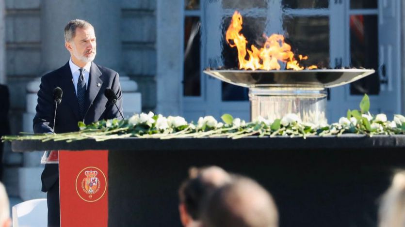 Sentido y cálido homenaje de Estado a las víctimas del coronavirus presidido por el Rey