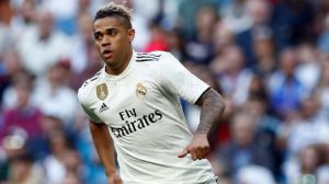 Mariano da positivo por coronavirus y peligra la participación del Real Madrid en la Champions