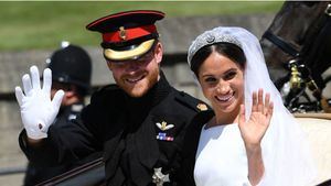 Un libro da detalles del alejamiento del príncipe Harry y Meghan Markle de la Casa Real británica