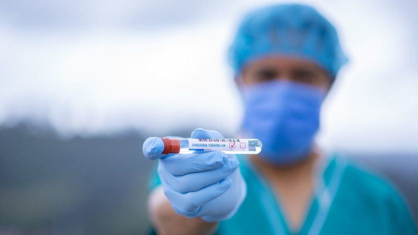 España registra más de 16.000 contagios por coronavirus desde el viernes; 1.833 en las últimas 24 horas