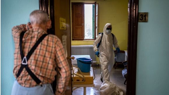 Médicos Sin Fronteras denuncia el abandono de los ancianos en las residencias