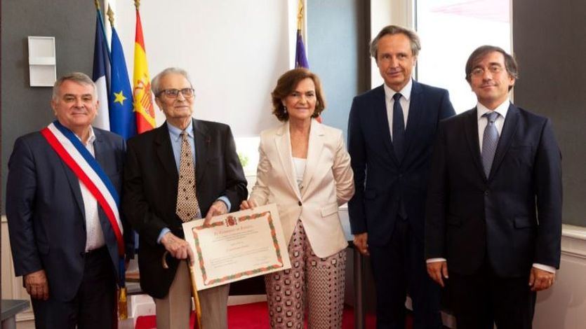 Calvo homenajea al último español superviviente de Mauthausen, Juan Romero