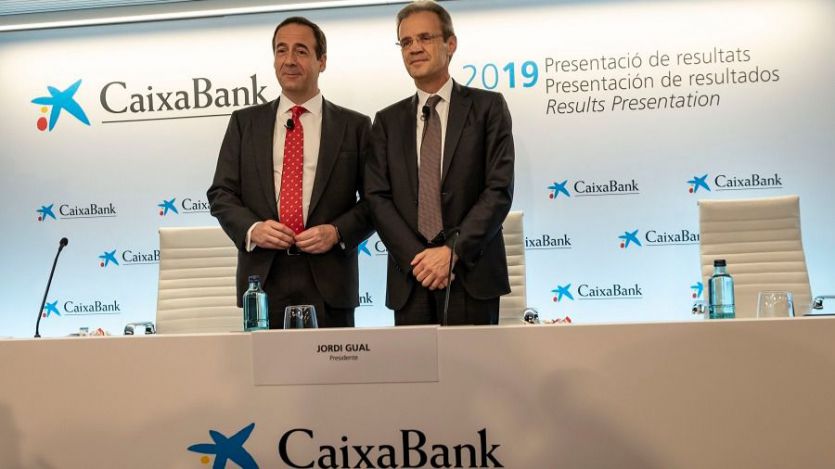 Jordi Gual, presidente de CaixaBank, y Gonzalo Gortázar, consejero delegado de la entidad