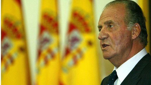 Barcelona retira la medalla de oro al rey emérito con la abstención de los comunes y la ausencia de Valls