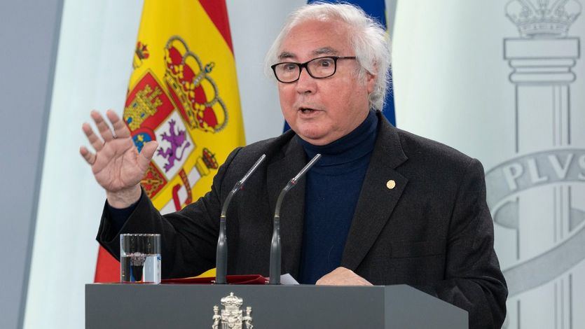 Manuel Castells no acude a la reunión sobre el arranque de la universidad por haber sido operado de urgencia