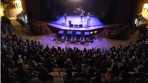 El supergrupo Medina Azahara demostró que se pueden hacer conciertos con seguridad
