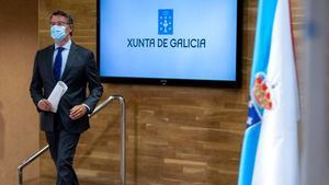 Feijóo apela a la "moderación" ante Casado en su toma de posesión como presidente de Galicia