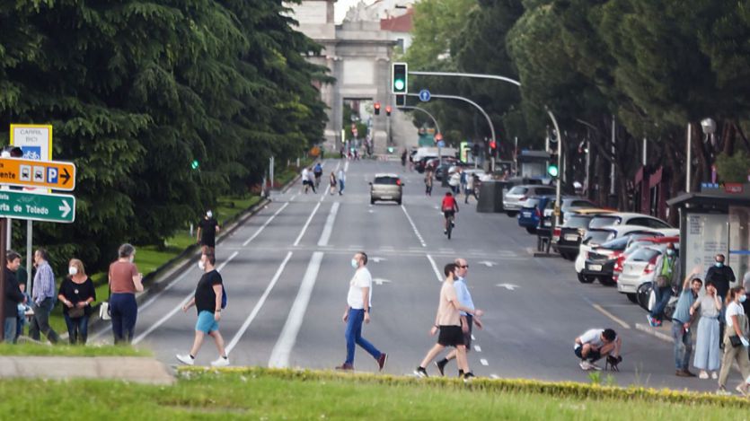 La Comunidad de Madrid restringirá la movilidad social y planteará confinamientos por zonas este fin de semana