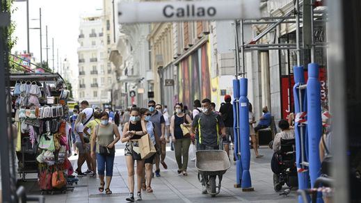 Una encuesta revela que la mayoría de los madrileños apoyaría endurecer las restricciones y cerrar Madrid