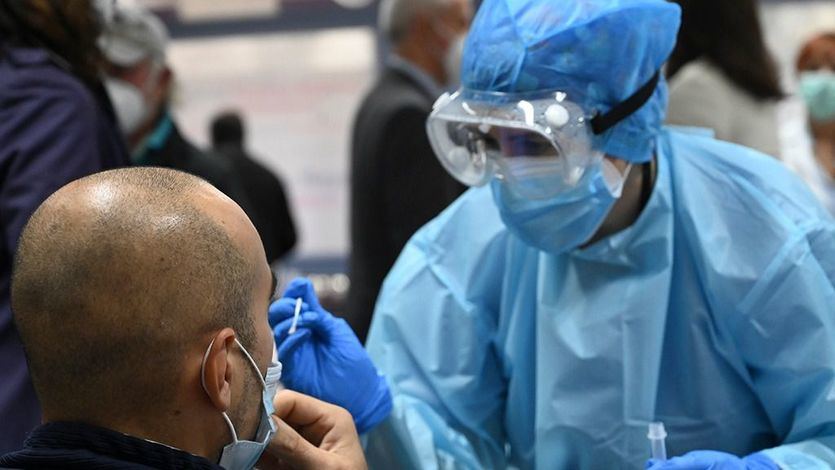 Los casos de coronavirus rozan el millón en España tras sumar 13.873 nuevos contagios