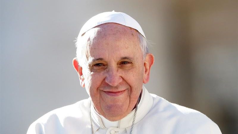 Giro histórico: el Papa defiende la unión civil de parejas homosexuales