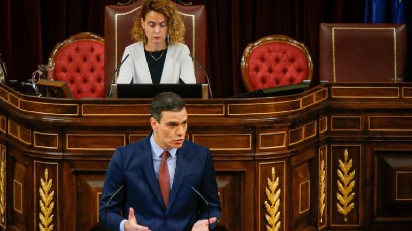 Sánchez anuncia que paraliza la reforma de la ley del Poder Judicial como gesto de acercamiento al PP