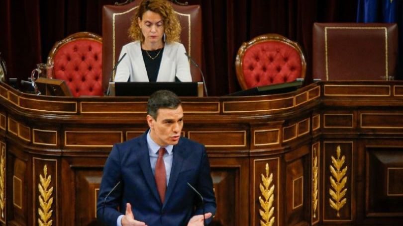 Sánchez anuncia que paraliza la reforma de la ley del Poder Judicial como gesto de acercamiento al PP
