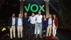 El distanciamiento del PP respecto a Vox ya tiene consecuencias: los Presupuestos de Andalucía