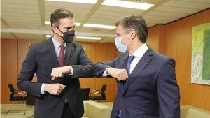 Pedro Sánchez recibe al opositor venezolano Leopoldo López en la sede del PSOE