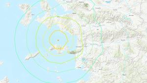 Un terremoto de gran magnitud sacude Grecia y Turquía y provoca un pequeño tsunami
