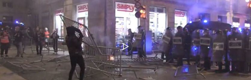 Los disturbios en Barcelona por las protestas contra las nuevas medidas acaban con 15 detenidos