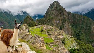 Machu Picchu reabre para los turistas tras más de 7 meses cerrado por la pandemia