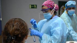 El ritmo de contagios no se frena en España -otros 21.371- y se suman otras 308 muertes