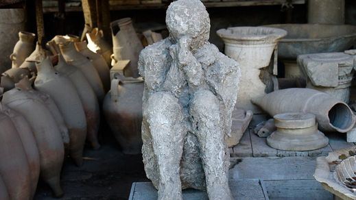 Descubren en Pompeya 2 nuevas víctimas de la erupción del Vesubio