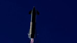Un prototipo del futuro cohete de SpaceX que viajará a Marte se estrella en una prueba