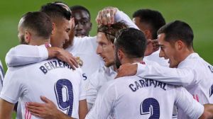 El Madrid también gana en Éibar (1-3), pero termina sufriendo y con un posible penalti de Ramos no señalado