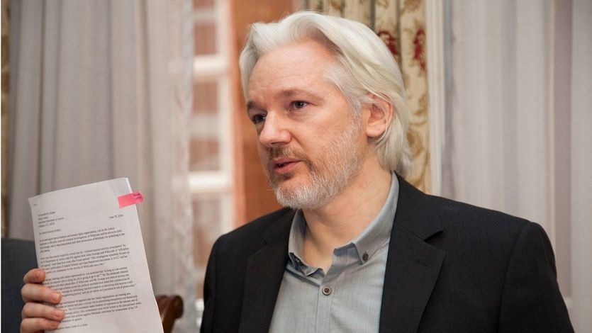 La Justicia deniega la extradición de Assange que pedía EEUU y apoyaba el Gobierno británico