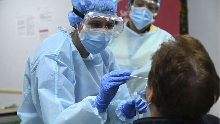 España supera los 2 millones de contagios tras sumar 42.360 casos desde el martes