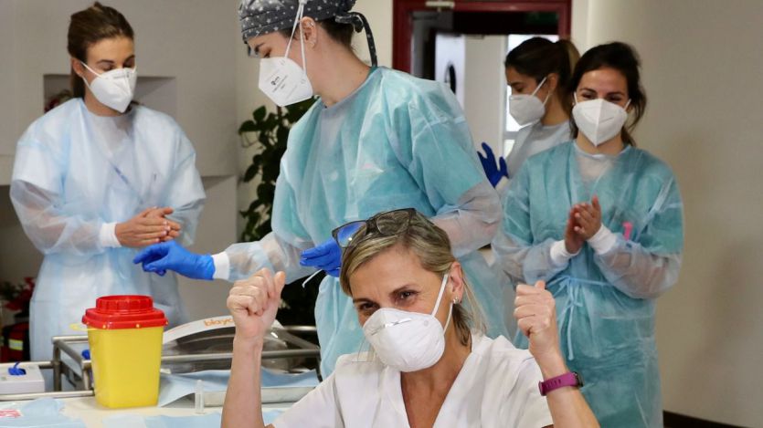 Los 'trucos' de algunas comunidades para ponerse a la cabeza de porcentajes de vacunación