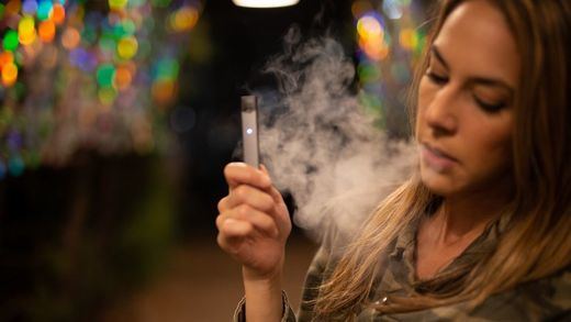 El Tribunal Superior navarro rechaza la prohibición de fumar en las terrazas pese a la pandemia
