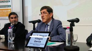 Manuel Villegas defiende su actuación y descarta dimitir por el escándalo de las vacunas