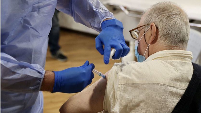 Aprobada una actualización de la estrategia de vacunación frente al coronavirus: hay cambios