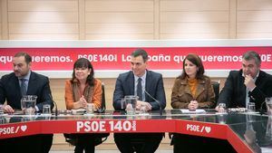 El PSOE exige la dimisión de sus cargos públicos que han incumplido el protocolo de vacunación