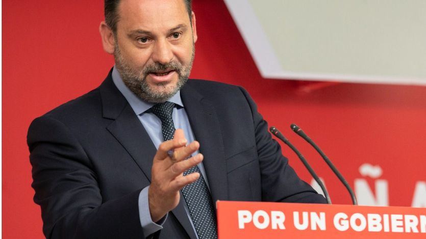 Ábalos endurece las críticas al PP: 'Casado lidera el partido de la corrupción'