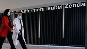 Ayuso usará el hospital Zendal y el Palacio de los Deportes para la vacunación masiva en Madrid